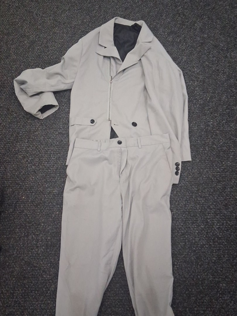 Von Zipper Light Gray Two-Piece Jumpsuit Style Set